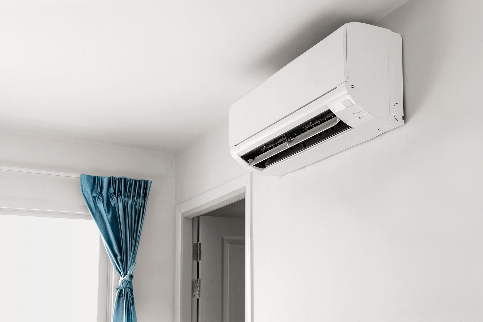 Best types of AC for Gold Coast homes. Explore air conditioning systems like split system AC, ducted air conditioning, evaporative cooling.