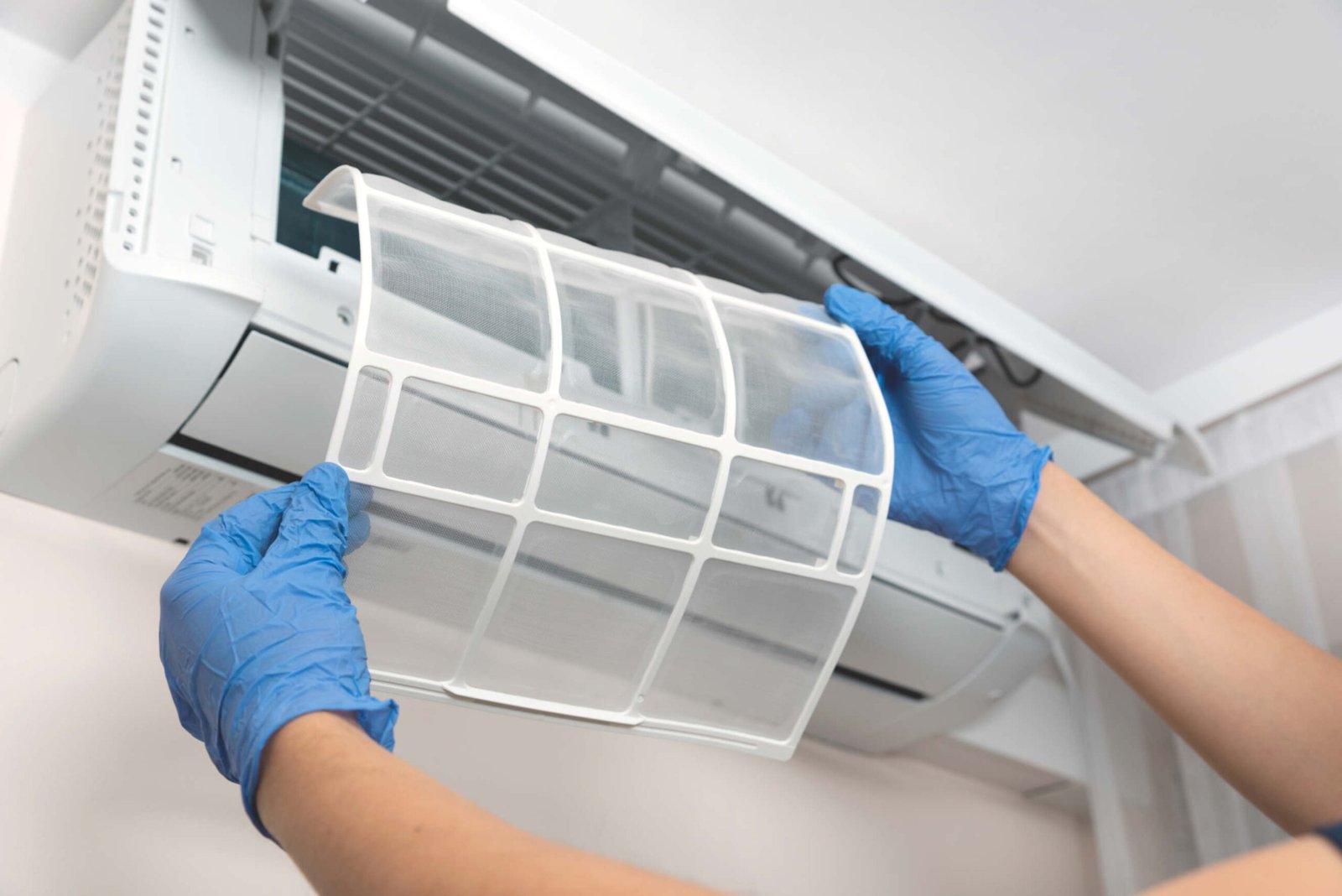 Get expert air conditioning Gold Coast services, including AC maintenance service, professional AC cleaning, HVAC sanitization, mold removal.